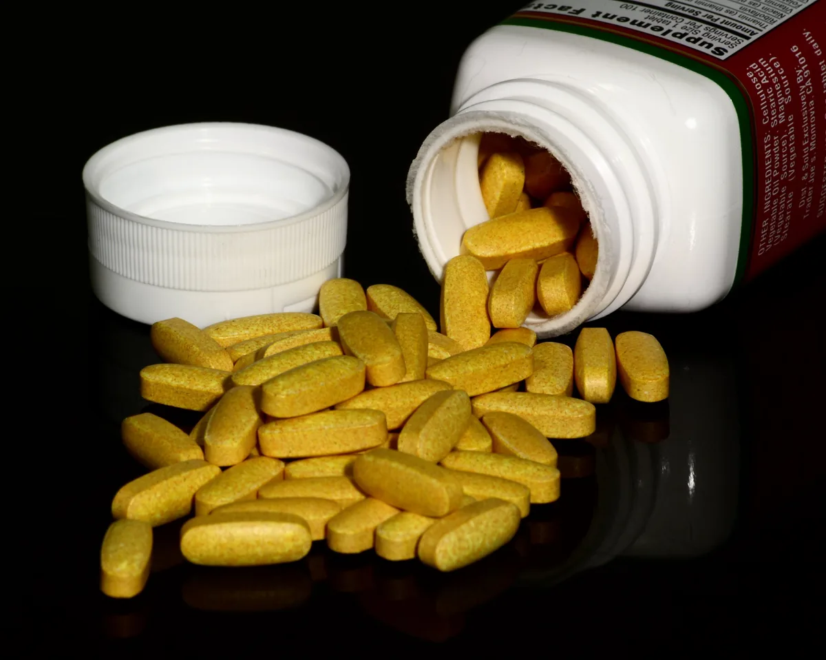 B-complex vitamin supplement tablets